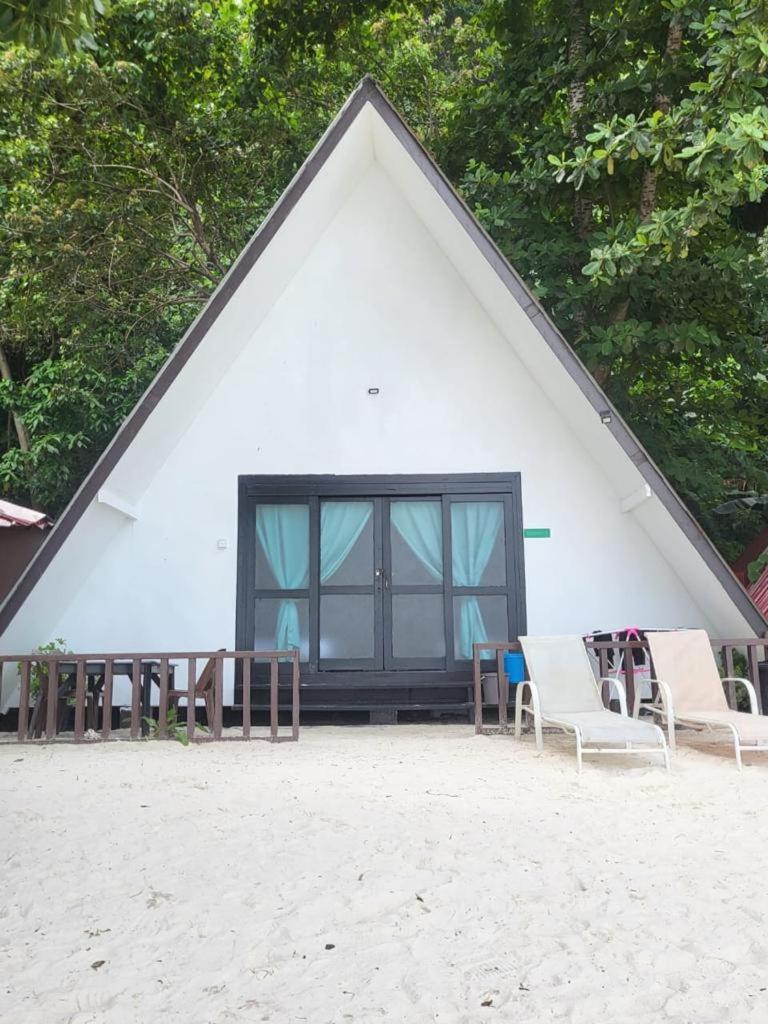 Dewati Roomstay B&B Lang Tengah Eksteriør billede