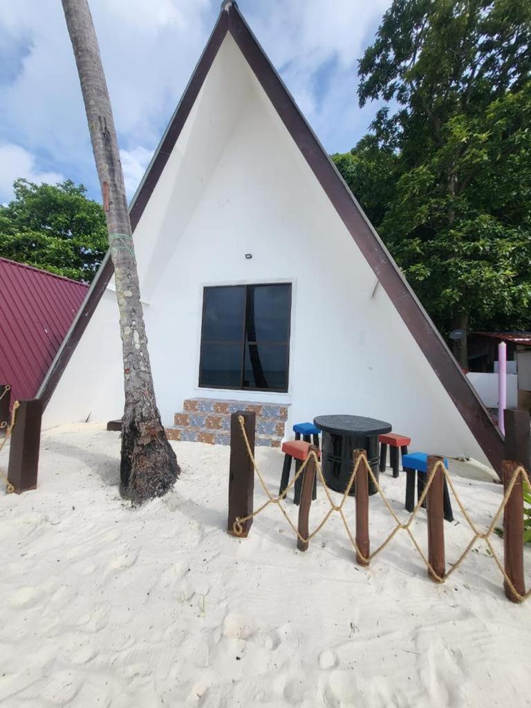 Dewati Roomstay B&B Lang Tengah Eksteriør billede